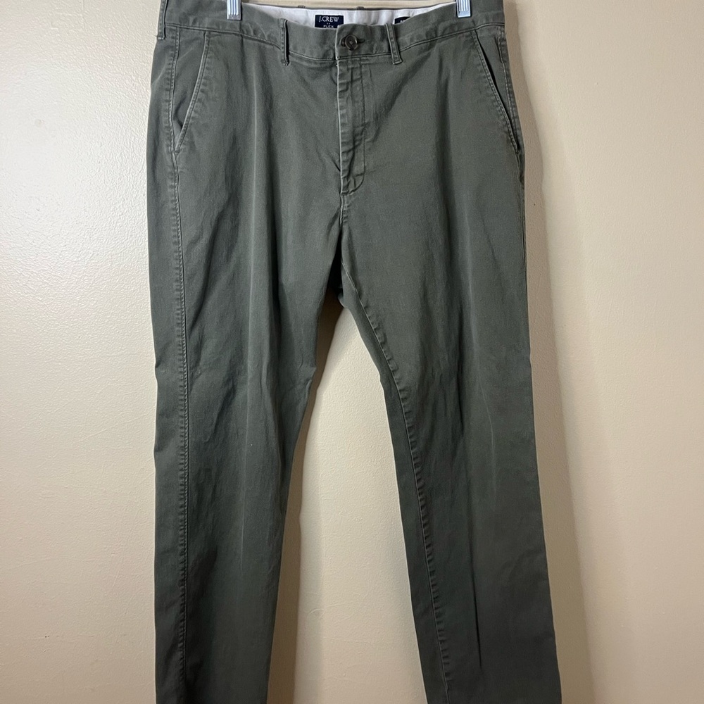 J. Crew Men's Sage Green Chinos
